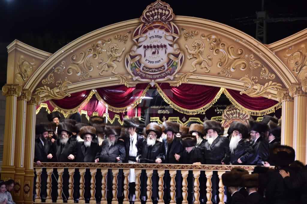 החתונה ההיסטורית בויז'ניץ • גלריית ענק חתונה ויז'ניץ צילום יהושע פרוכטר (93)