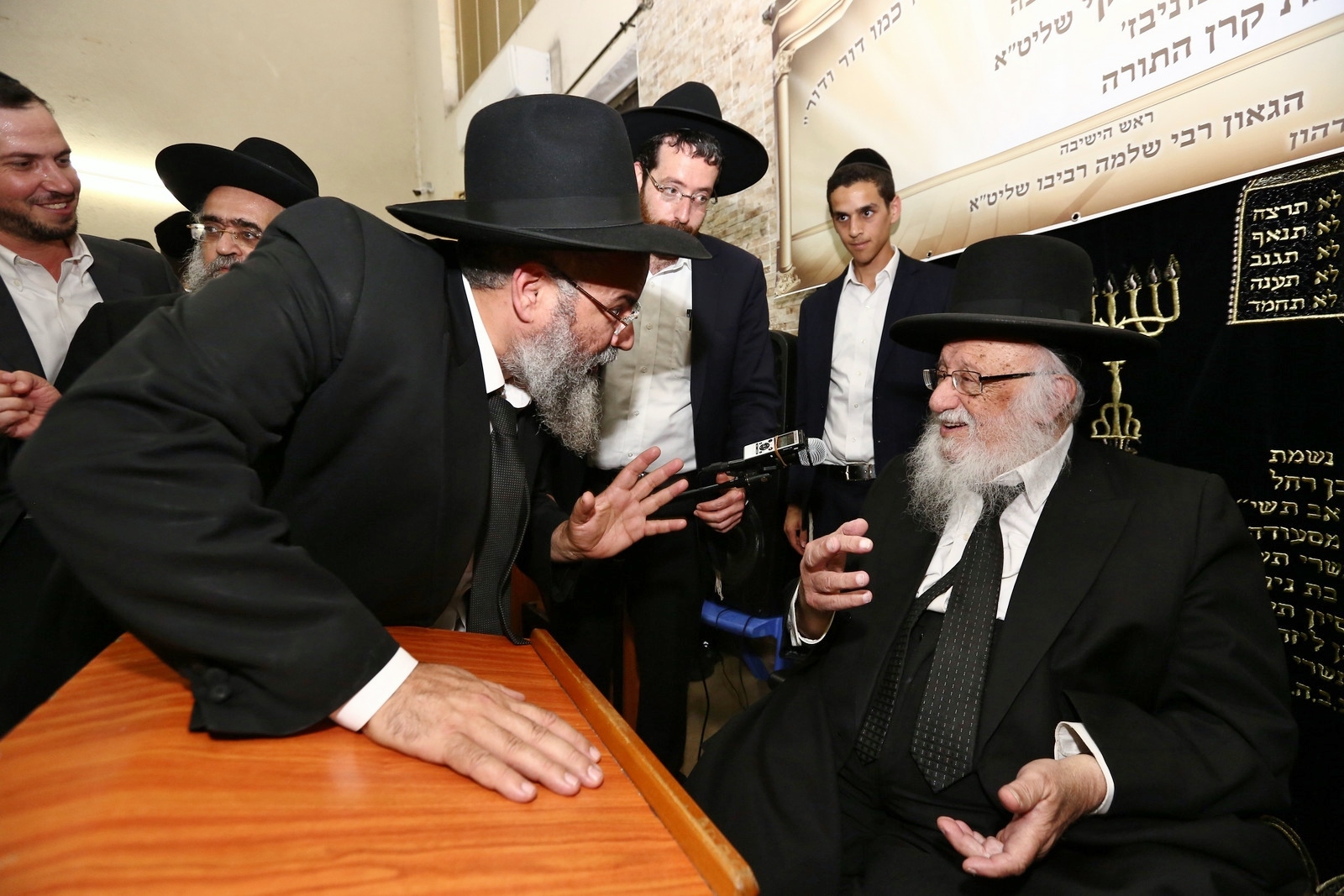 הגר"ד פוברסקי: "בחור שלומד בישיבה נמצא גן עדן" 212A9347