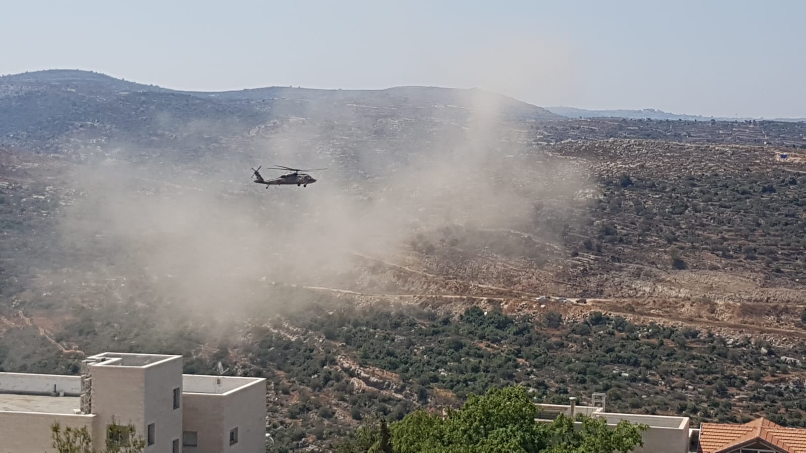 היום השני: צה"ל ממשיך בגל תקיפות בעזה מסוק צהל דולב