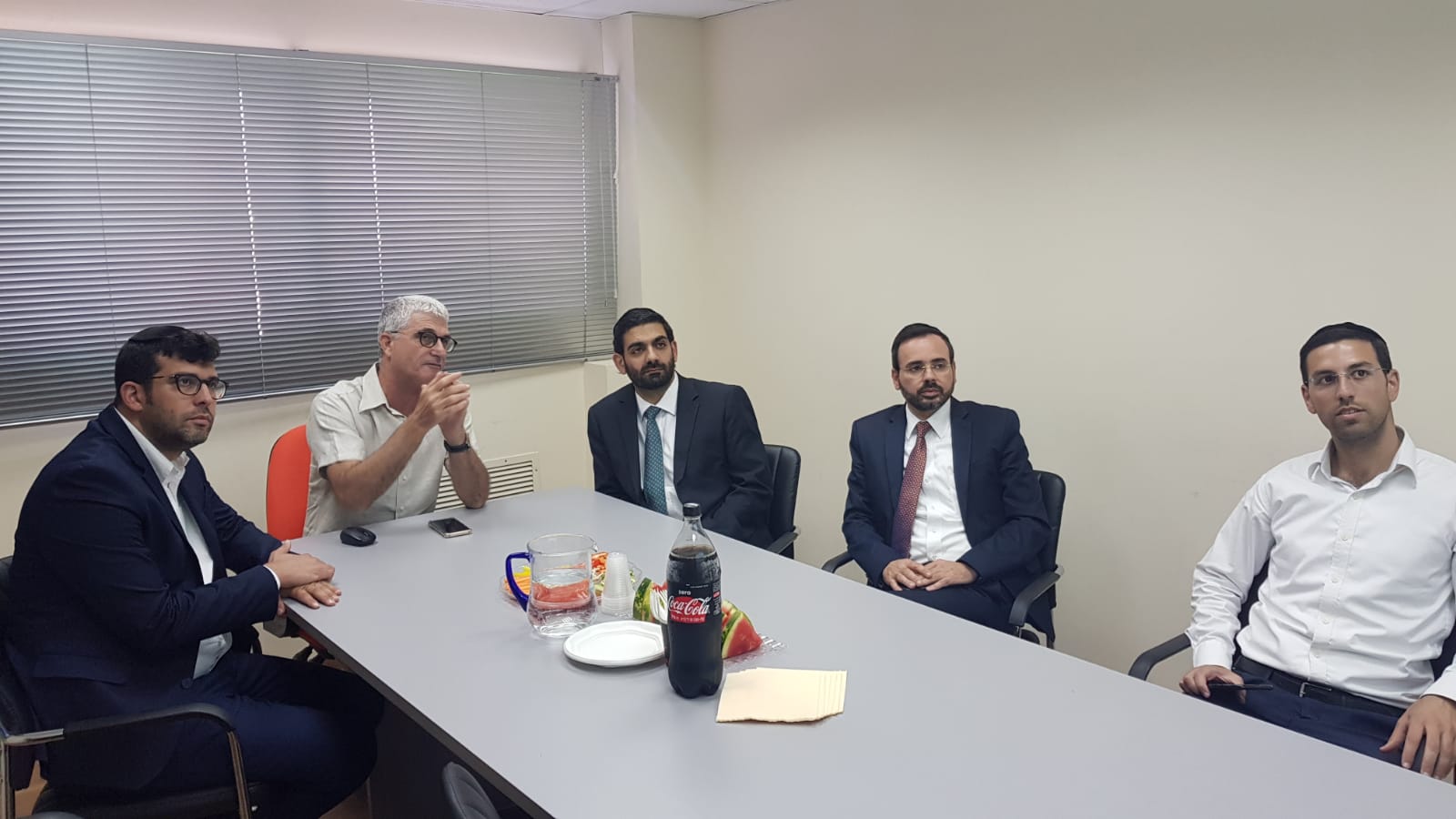 ח"כ מלכיאלי ומ"מ ר"ע בוסו בביקור במרכז מפתח – פ"ת ביקור חכ מלכיאלי 1