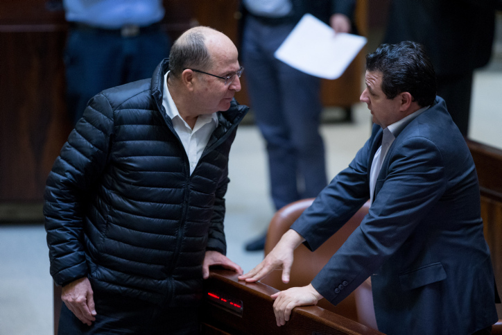 סערה בכחול לבן לאחר שעודה חשף את התרגיל: "שלח דואג רק ללפיד" .