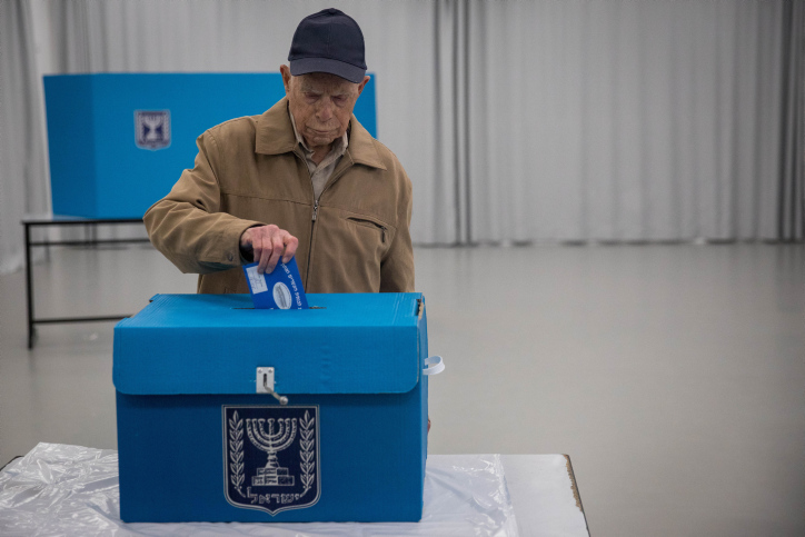 לאחר הדחייה התמוהה של היועמ"ש; הליכוד: "חוק המצלמות יעלה" קלפי. אילוסטרציה
