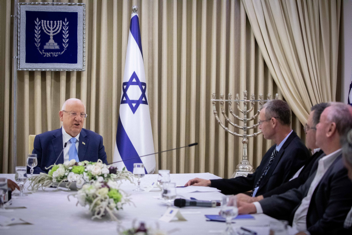 השר לוין לנשיא: "מדוע מסרבים לקיים פגישה בין נתניהו לגנץ?" חברי סיעת הליכוד בבית הנשיא
