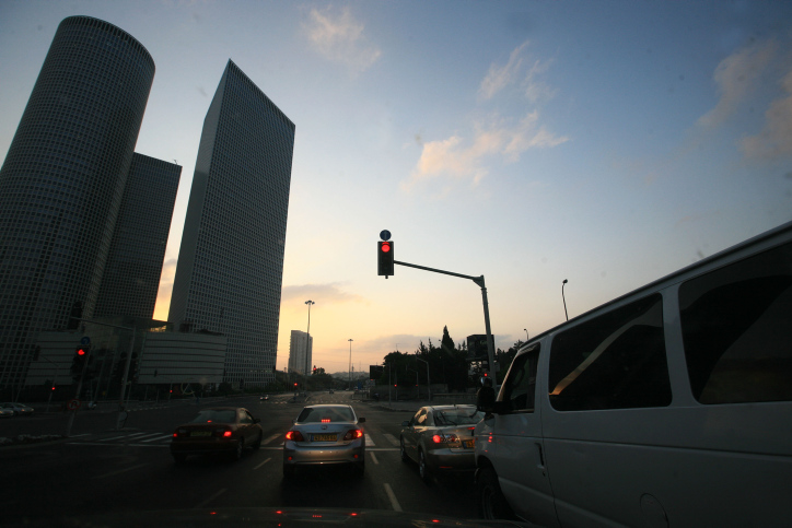 חשש לקריסת רמזור ברמת גן: המשטרה סגרה ציר תנועה אילוסטרציה