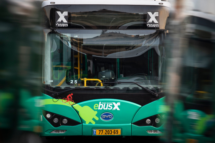 סמוטריץ' הגיע גפני אישר ואיום השביתה בתחבורה הציבורית בוטל .
