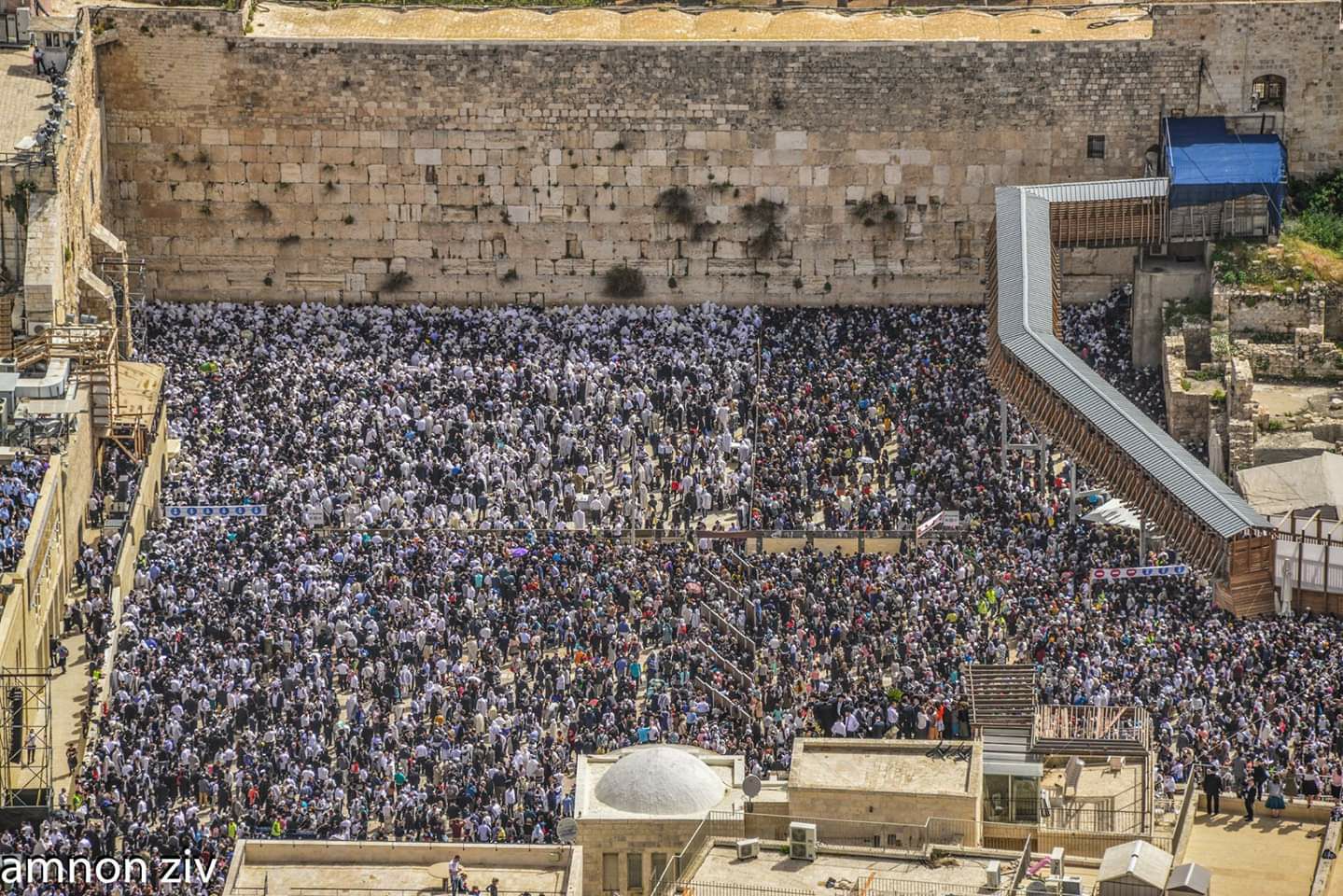 תפילה ברוב עם: כ-80,000 מתפללים השתתפו בברכת הכהנים בכותל WhatsApp Image 2019-10-16 at 11.05.40