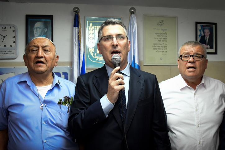 המתח בליכוד: ר"ע אופקים תומך בסער: "מסתכנים באיבוד השלטון" .