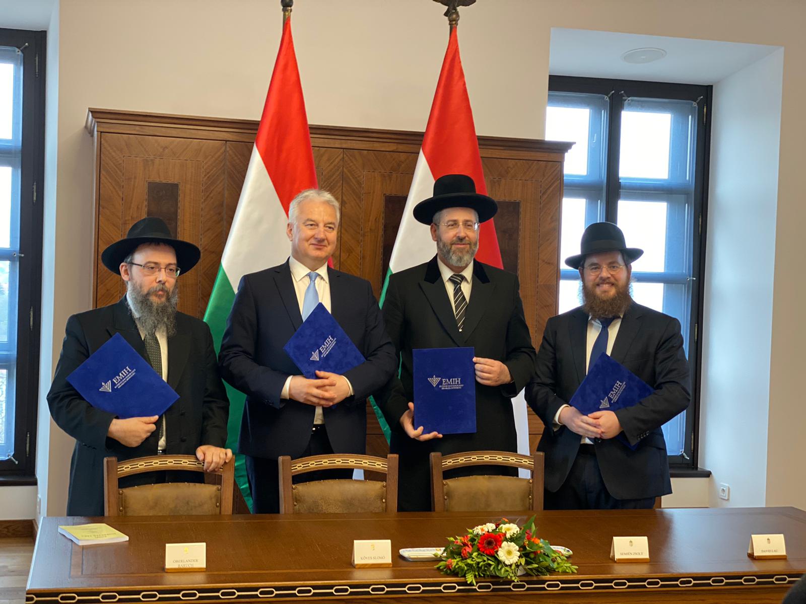 היסטוריה בהונגריה: לראשונה הקהילה האורתודוקסית קיבלה הכרה WhatsApp Image 2019-11-18 at 15.48.25(1)