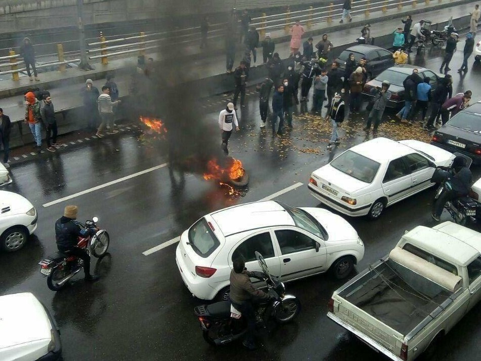 המרד העממי באיראן: 234 אזרחים נרצחו בידי אנשי הביטחון במדינה photo_2019-11-21_09-36-47