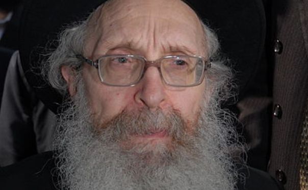 הרב אהרון ברנצוויג בשיחה מיוחדת: "החולי על התורה היה גדול מהחולי הגופני" הרב נתן צבי פינקל - צילום צביה ויקיפדיה רשיון GNU