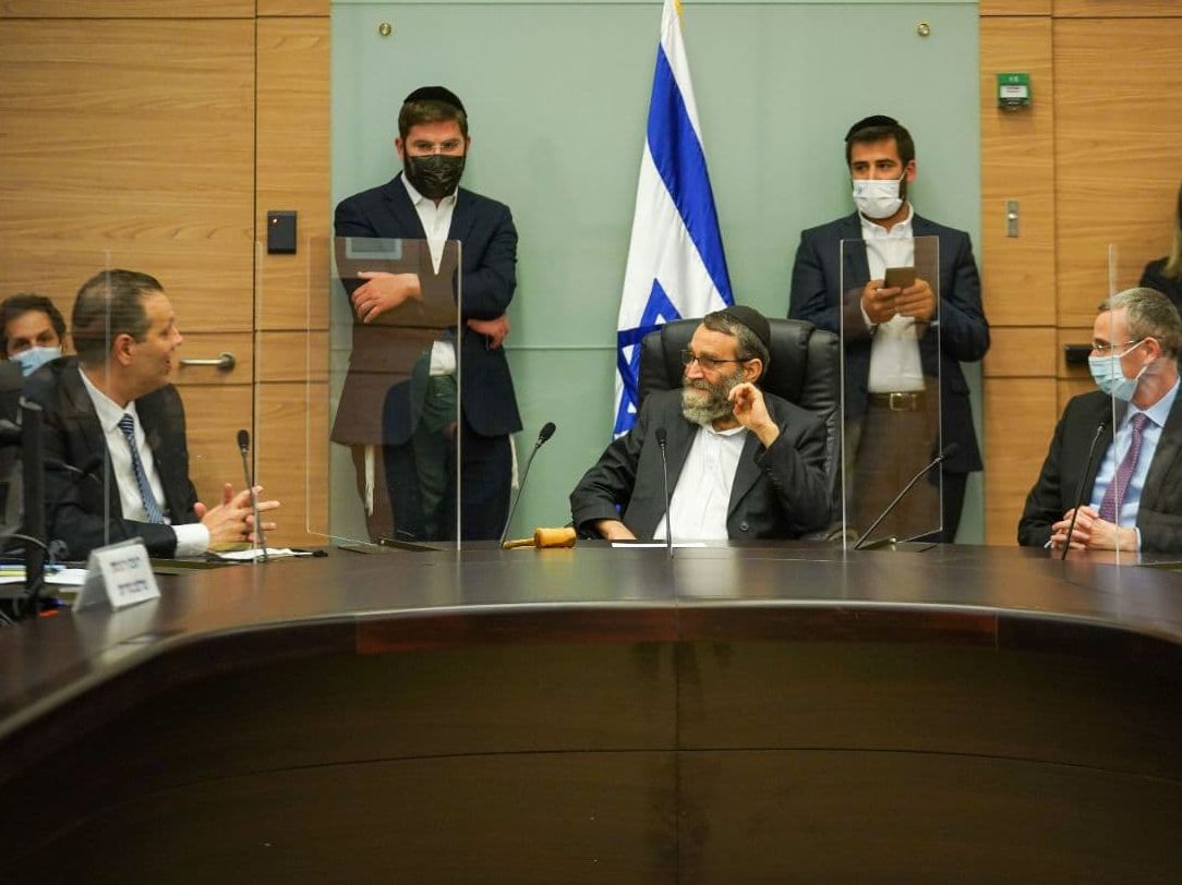 גפני מונה ליו"ר זמני של וועדת הכספים: "מקבל את התפקיד ...